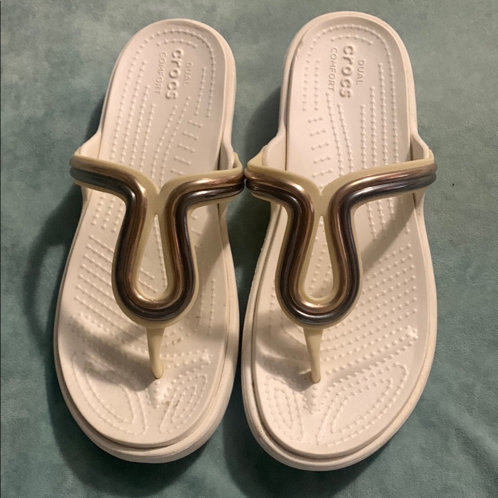 CROCS White and Gold Sandals with Textured Footbed - Picture 2 of 5